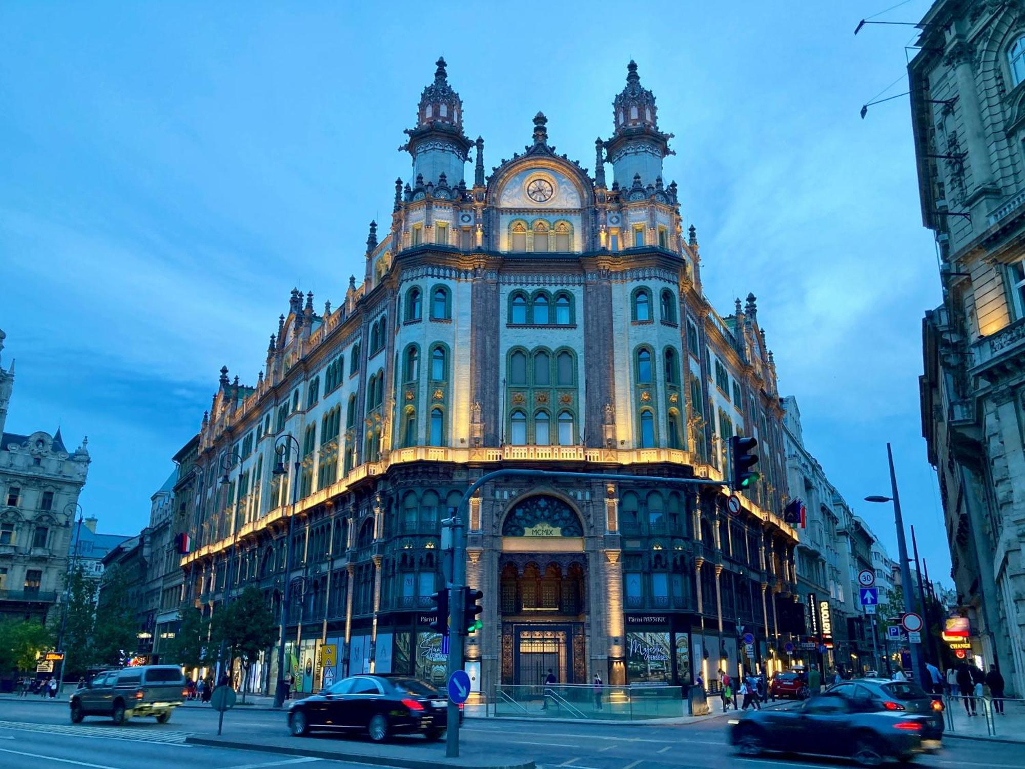 K4 Studio Apartments Budapest By Staymood Holidays, Budapest